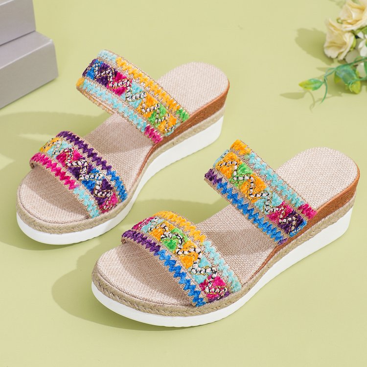 Strappy Sandalen