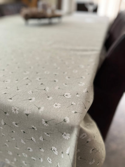 Italienische Tischdecke Margherita - Baumwolle - Design mit Gänseblümchen